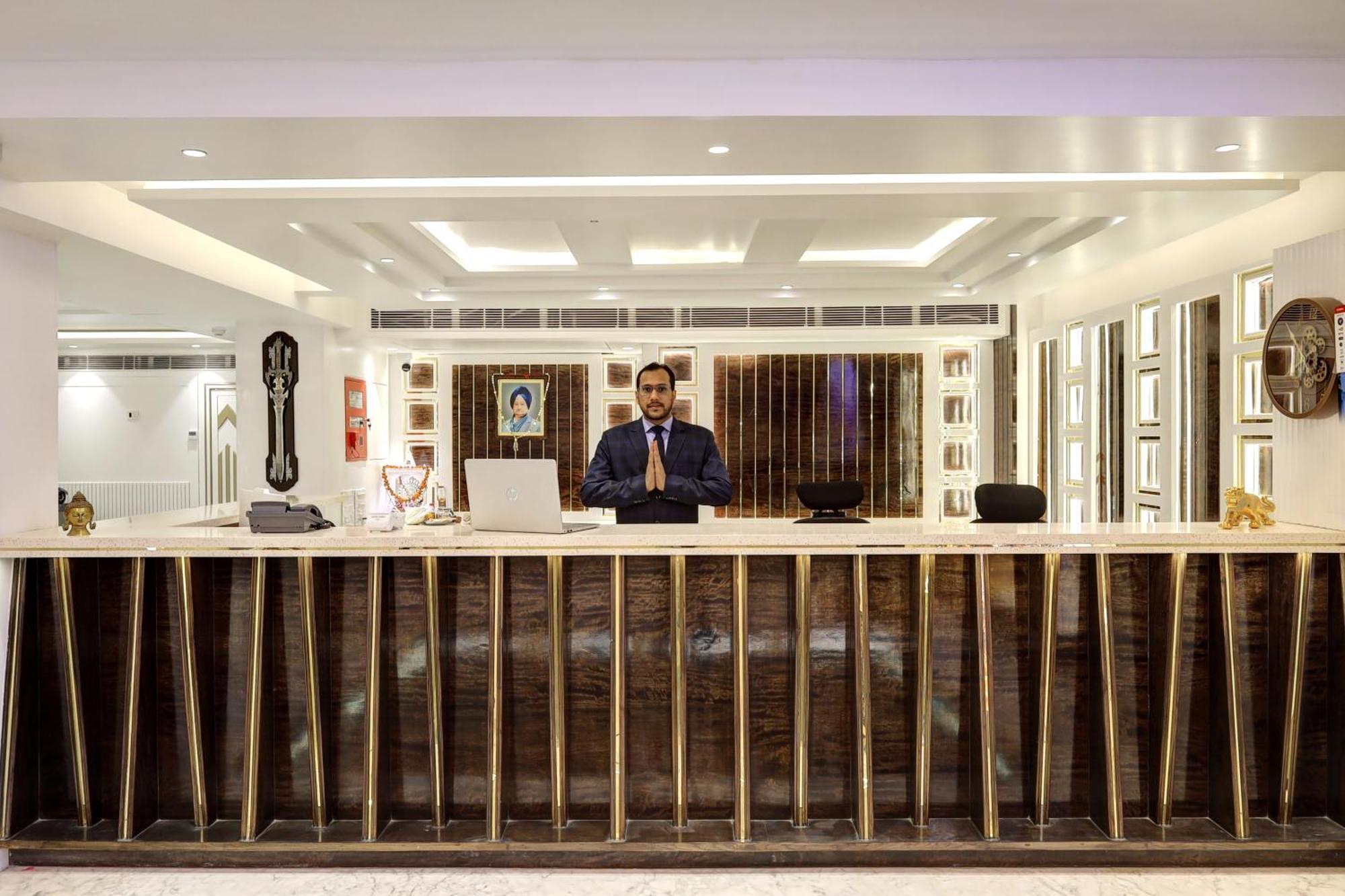 Namaste Hindustan Just A Minute Away From Railway Station And Connaught Place Hotel New Delhi