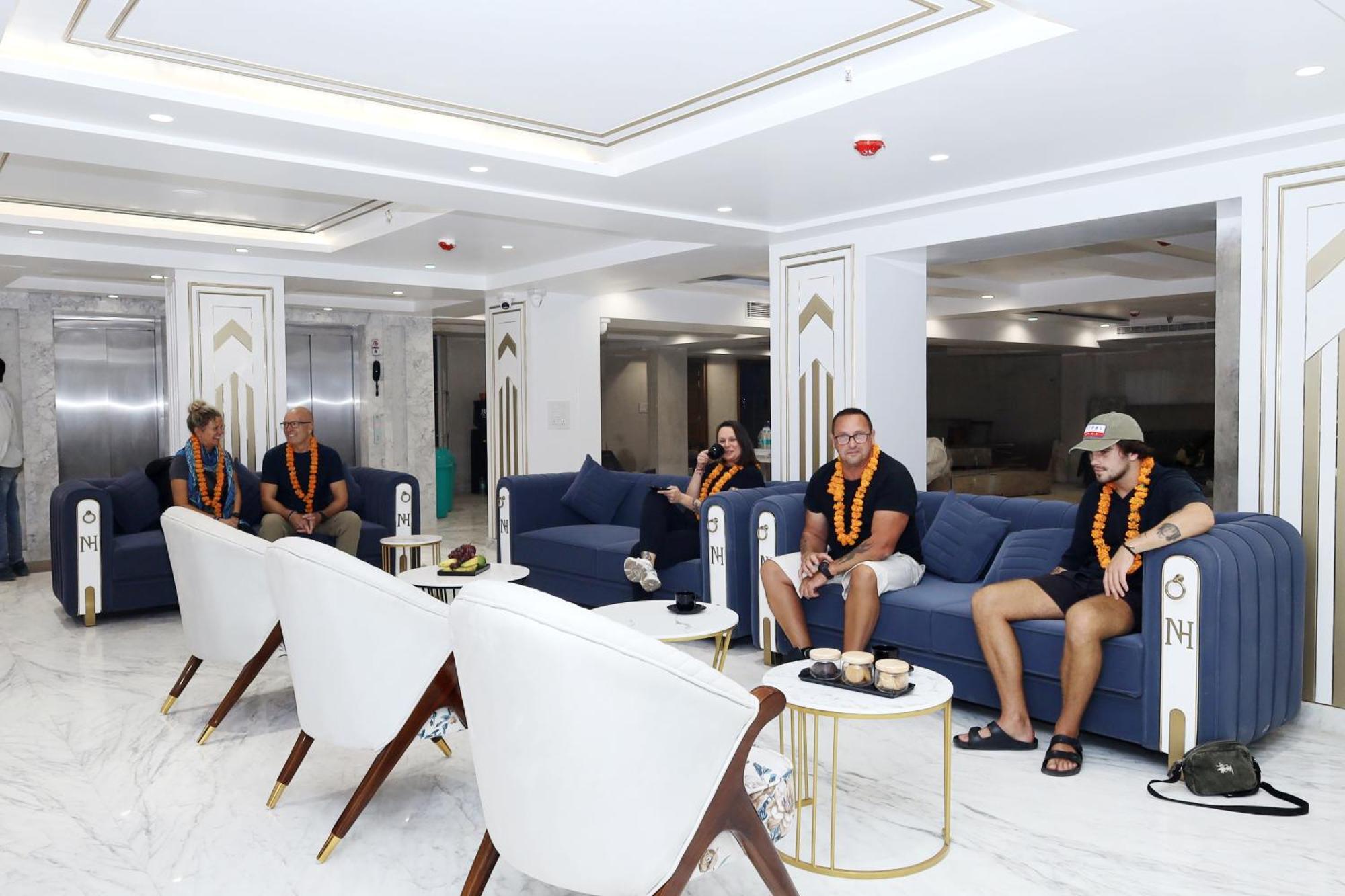 Namaste Hindustan Just A Minute Away From Railway Station And Connaught Place Hotel 4*