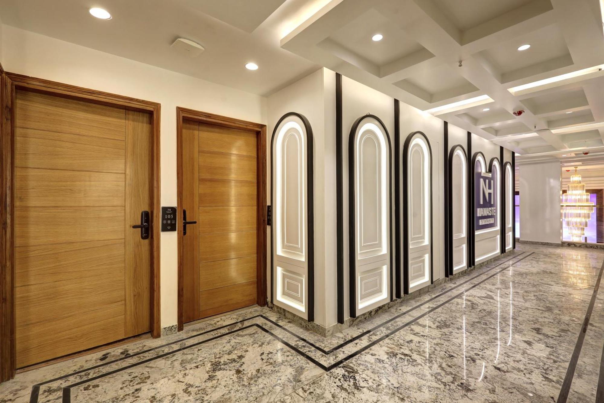 Namaste Hindustan Just A Minute Away From Railway Station And Connaught Place Hotel