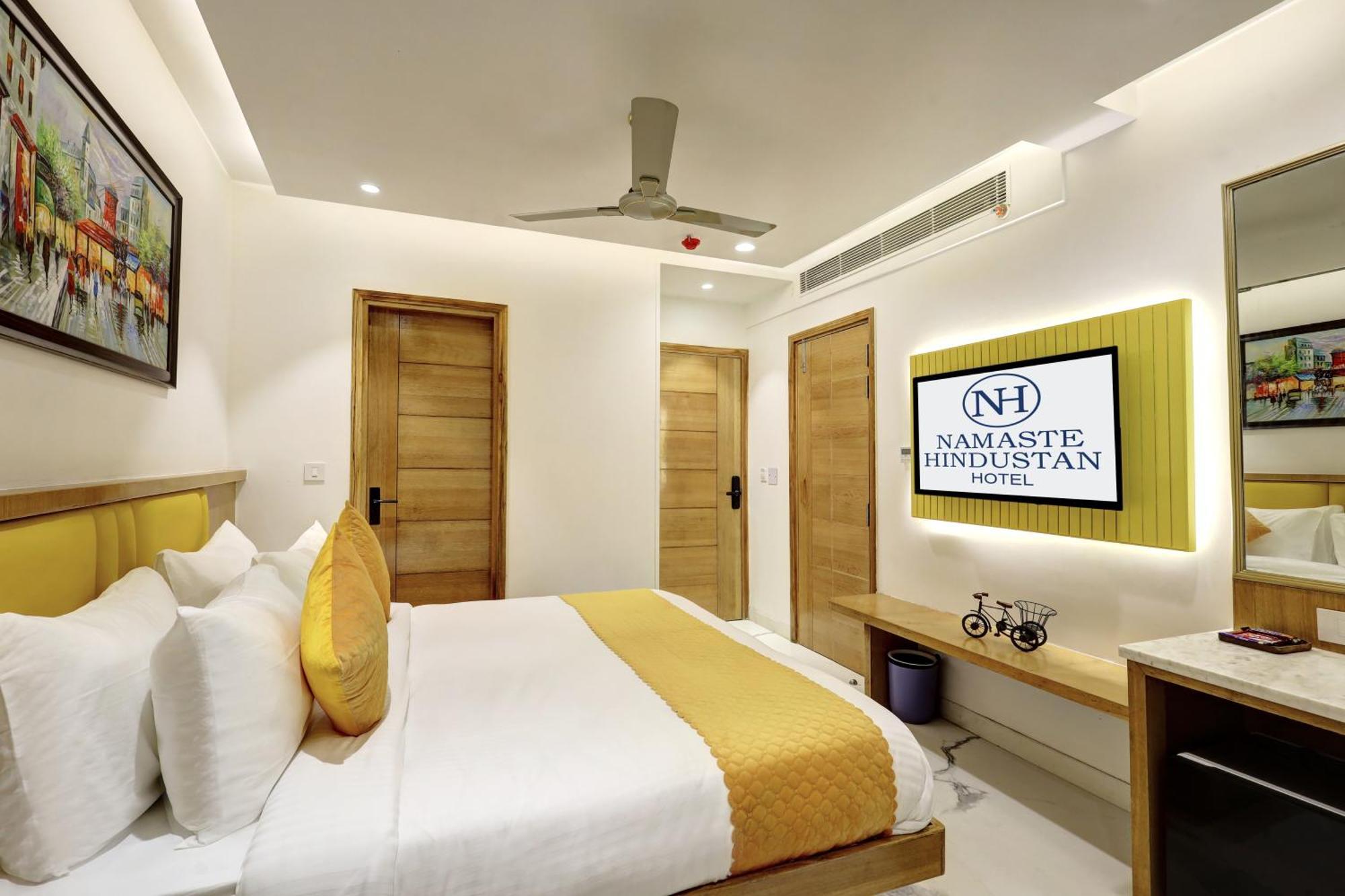 Namaste Hindustan Just A Minute Away From Railway Station And Connaught Place
