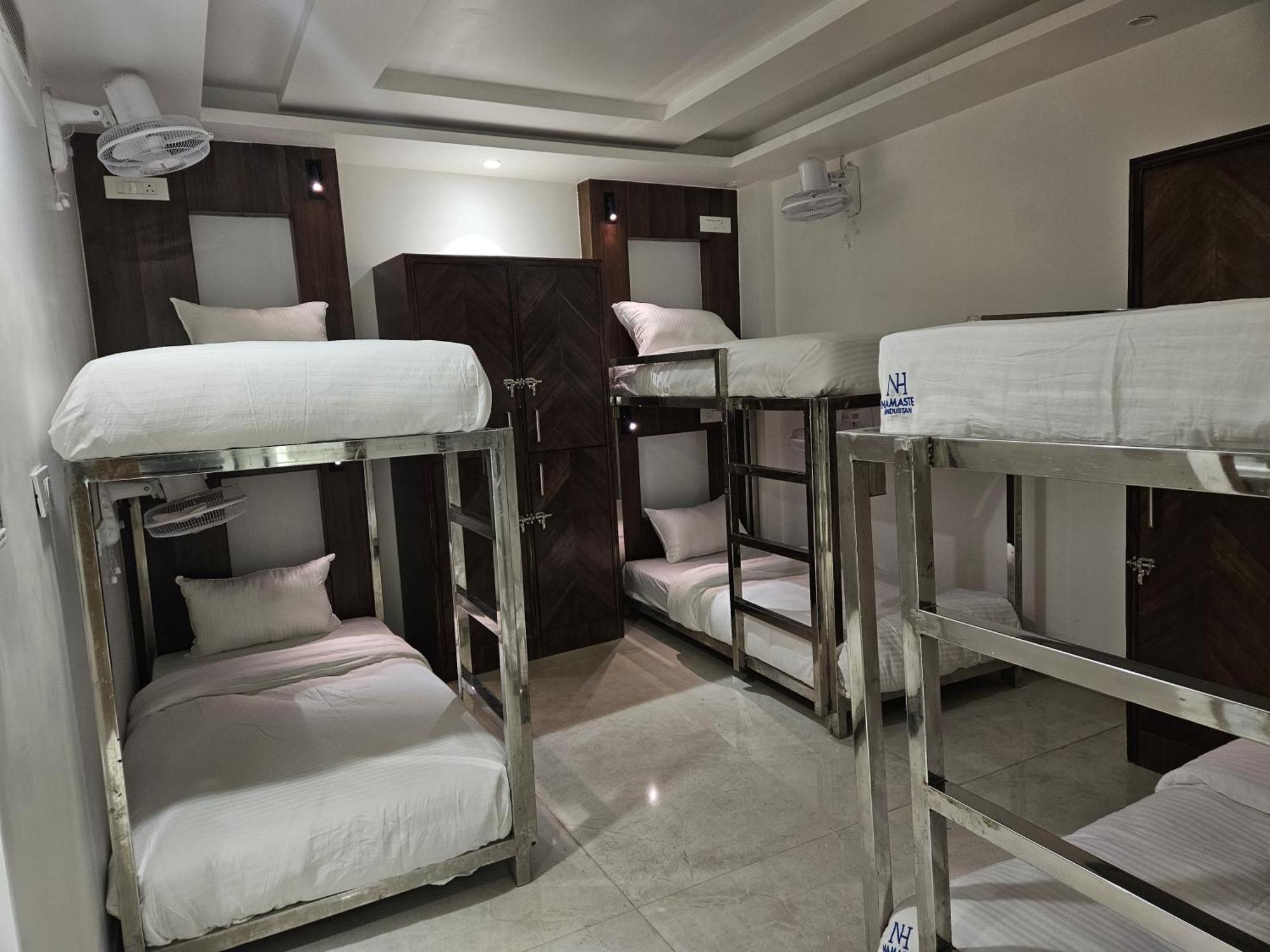 Namaste Hindustan Just A Minute Away From Railway Station And Connaught Place Hotel New Delhi